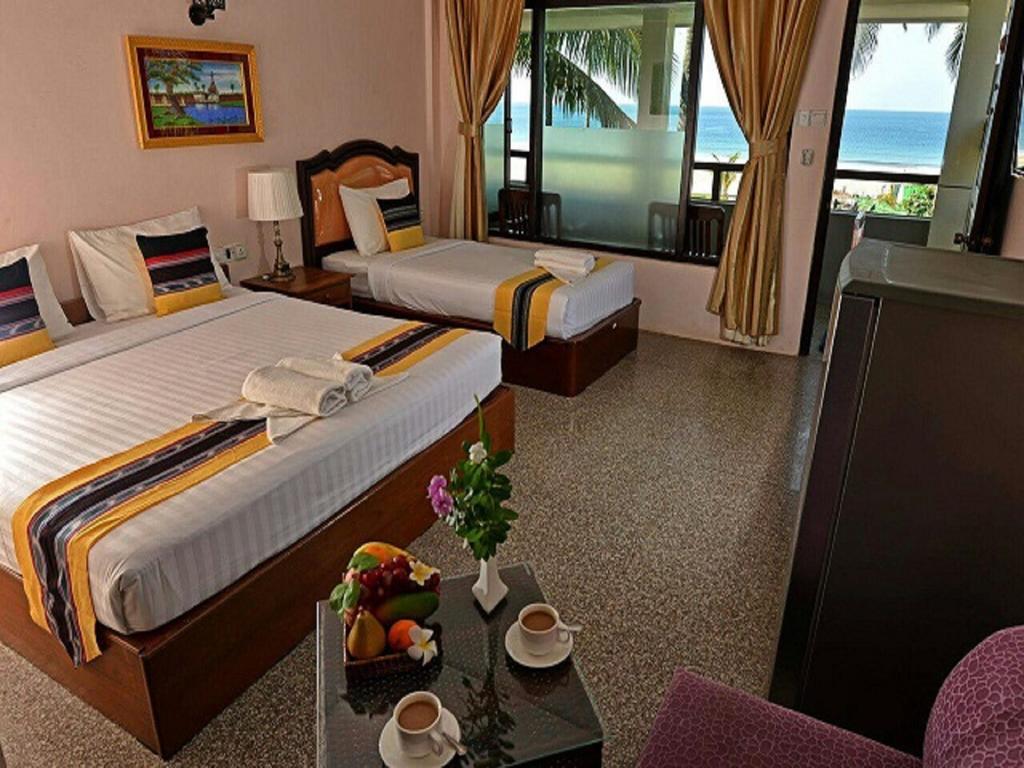 Hotel Lux Ngwesaung Ngoại thất bức ảnh